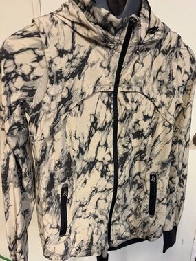 Lululemon jacket